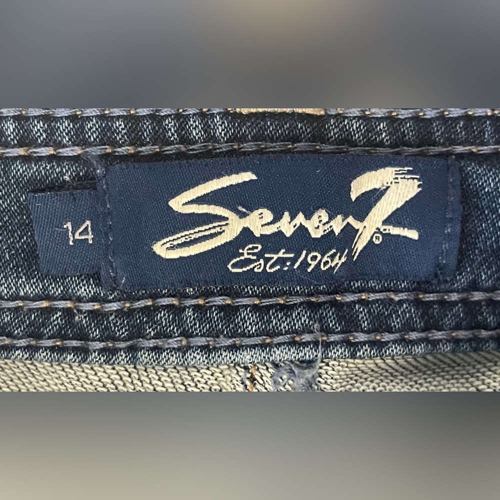 Seven7 Blue Distressed Cropped Jeans - Picture 10 of 10